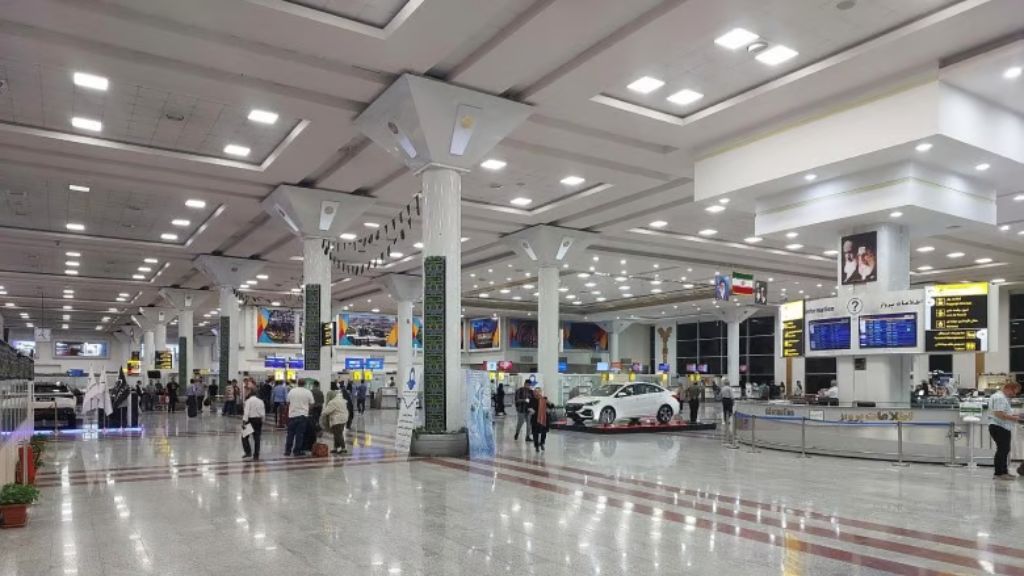 Zagros Airlines SYZ Terminal